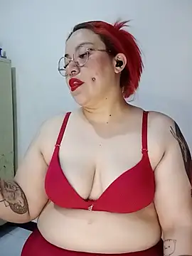 Snapshot of bruja_sscarlata chatting on May 26, 6:37 pm bruja sscarlata online show from May 26, 6:37 pm