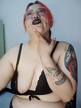 Snapshot of bruja_sscarlata chatting on May 30, 12:41 am bruja sscarlata online show from May 30, 12:41 am