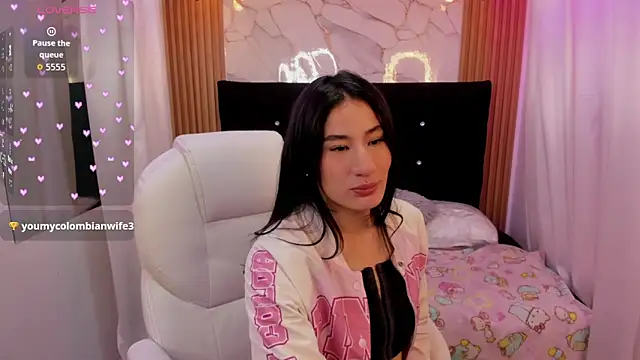 Snapshot of Sara_Sweet03 chatting on May 22, 1:50 pm Sara Sweet03 online show from May 22, 1:50 pm