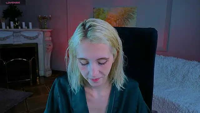 Snapshot of Elen__Moore chatting on June 25, 5:12 am Elen Moore online show from June 25, 5:12 am