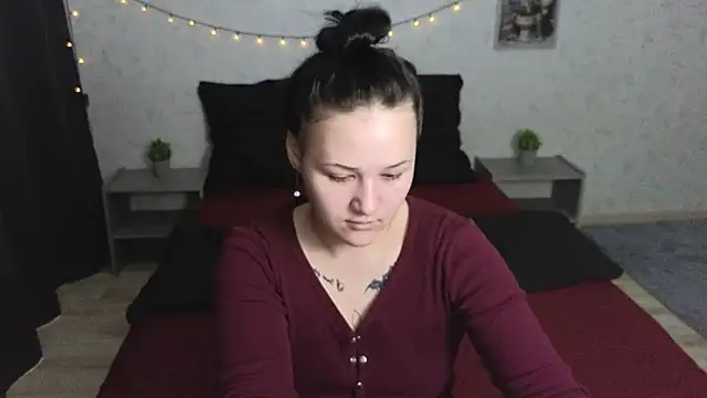 Snapshot of Tori_cute chatting on July 17, 3:02 am Tori cute online show from July 17, 3:02 am