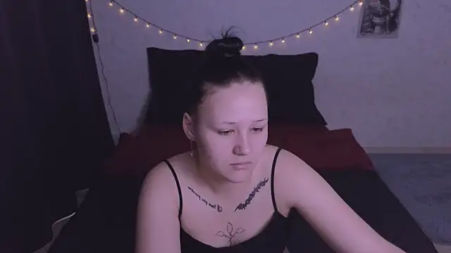 Snapshot of Tori_cute chatting on July 21, 3:09 am Tori cute online show from July 21, 3:09 am