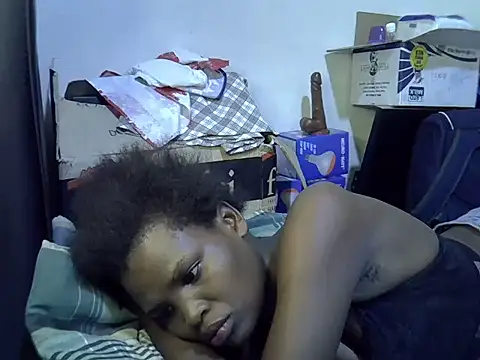 Snapshot of cute_aliyah chatting on July 8, 7:46 am cute aliyah online show from July 8, 7:46 am