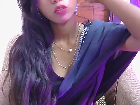 Snapshot of iliyana-20 chatting on May 20, 4:40 am iliyana-20 online show from May 20, 4:40 am