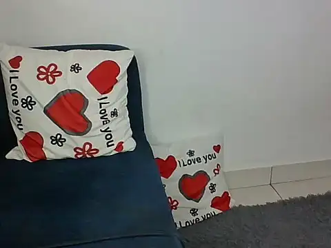 Snapshot of Kinky_Sexy chatting on June 3, 2:33 pm Kinky Sexy online show from June 3, 2:33 pm