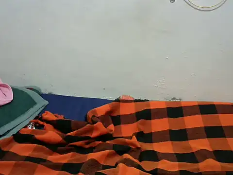 Snapshot of Laree_booby chatting on May 23, 7:02 am Laree booby online show from May 23, 7:02 am