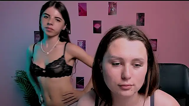 Snapshot of lyra_desire chatting on July 16, 2:45 pm lyra desire online show from July 16, 2:45 pm