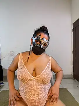 Snapshot of LioraWance chatting on June 24, 4:28 pm LioraWance online show from June 24, 4:28 pm