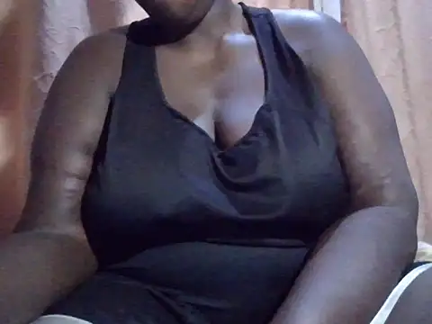 queenrosa3 online show from June 6, 7:13 am