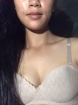 hellenmay11 online show from June 15, 1:24 pm