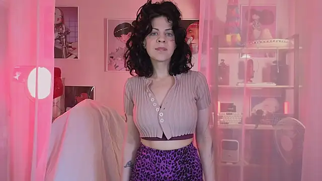 LuluKissmi online show from May 31, 12:23 pm