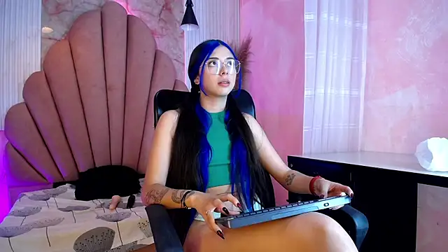 Snapshot of Kyomi_Hunt chatting on July 16, 3:34 am Kyomi Hunt online show from July 16, 3:34 am