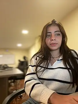 Hanna Cruz  online show from July 11, 2:31 pm