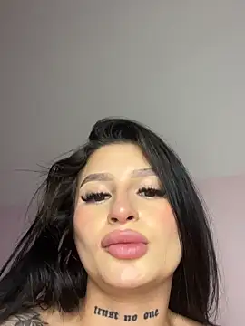 Snapshot of natali_gray chatting on May 27, 3:36 am natali gray online show from May 27, 3:36 am