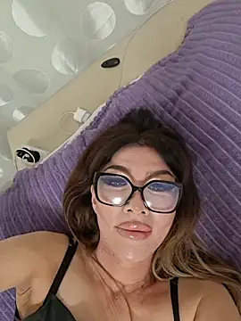 Snapshot of JessicaNichols_ chatting on July 3, 3:51 pm JessicaNichols online show from July 3, 3:51 pm