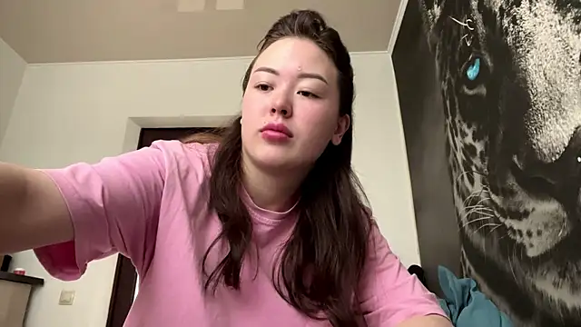 Snapshot of ChelsieThuman chatting on May 24, 6:29 am ChelsieThuman online show from May 24, 6:29 am
