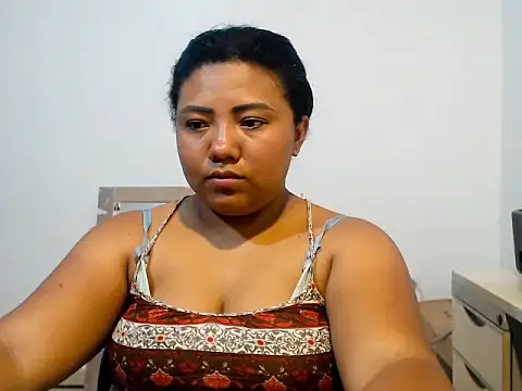 Snapshot of Ambber_Smith chatting on June 2, 12:01 am Ambber Smith online show from June 2, 12:01 am
