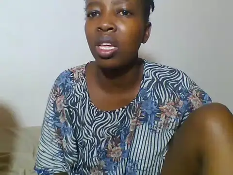 Snapshot of SassyCandie chatting on July 6, 5:15 pm SassyCandie online show from July 6, 5:15 pm