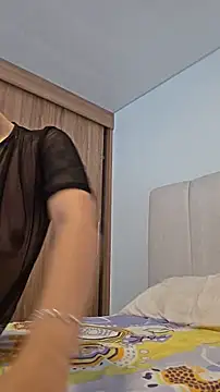 Snapshot of alicia_kiss_ chatting on June 12, 5:56 pm alicia kiss online show from June 12, 5:56 pm