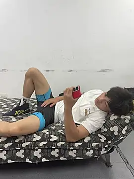 Snapshot of Mrwangjjkk chatting on June 1, 1:02 pm Mrwangjjkk online show from June 1, 1:02 pm