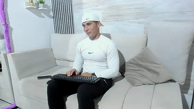 dylan viper online show from June 2, 3:08 am