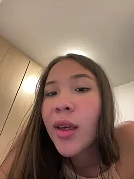 bellaroch online show from May 28, 3:37 am