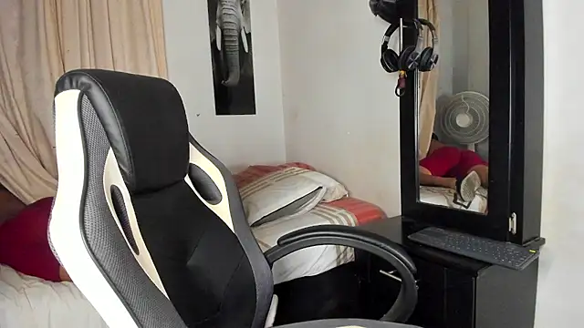 LucasWatsonnn online show from July 3, 4:08 am