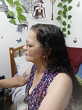 Snapshot of katrinna_ chatting on May 25, 11:44 pm katrinna online show from May 25, 11:44 pm
