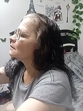 Snapshot of katrinna_ chatting on July 7, 11:53 pm katrinna online show from July 7, 11:53 pm