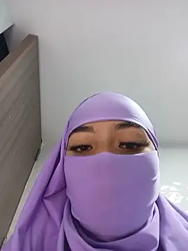 Snapshot of Samira_1 chatting on June 23, 11:14 pm Samira 1 online show from June 23, 11:14 pm