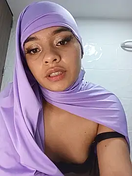 Snapshot of Samira_1 chatting on July 2, 3:45 am Samira 1 online show from July 2, 3:45 am