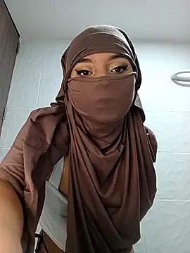 Snapshot of Samira_1 chatting on July 8, 11:20 pm Samira 1 online show from July 8, 11:20 pm