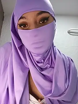 Snapshot of Samira_1 chatting on July 14, 11:10 pm Samira 1 online show from July 14, 11:10 pm