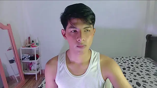 Snapshot of phuwin_bj chatting on July 11, 8:39 am phuwin bj online show from July 11, 8:39 am