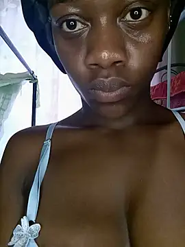 Snapshot of Paulahaze chatting on July 16, 7:58 am Paulahaze online show from July 16, 7:58 am
