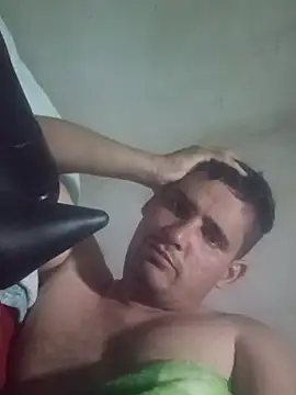 Snapshot of Marcosgay chatting on May 21, 11:45 pm Marcosgay online show from May 21, 11:45 pm