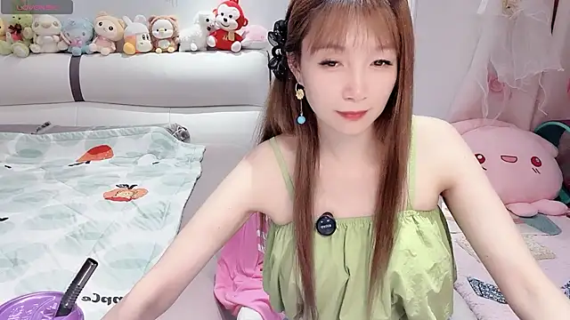 Snapshot of qiqi520ya chatting on June 21, 3:25 pm qiqi520ya online show from June 21, 3:25 pm