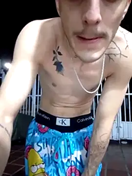 Snapshot of boy_max_latin chatting on July 17, 2:51 am boy max latin online show from July 17, 2:51 am