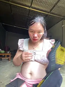 Snapshot of Suki-love chatting on June 18, 9:14 am Suki-love online show from June 18, 9:14 am