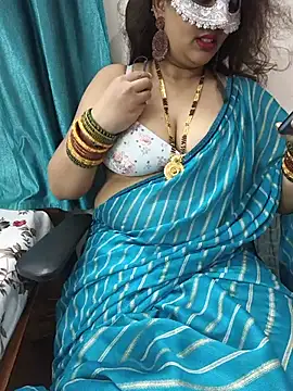 Snapshot of kavyabhabhi chatting on July 13, 4:43 pm kavyabhabhi online show from July 13, 4:43 pm