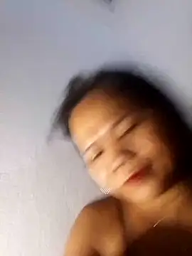 Snapshot of missLiLy07 chatting on June 8, 10:15 am missLiLy07 online show from June 8, 10:15 am