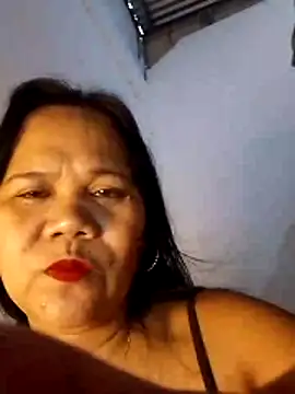 Snapshot of missLiLy07 chatting on June 10, 4:01 am missLiLy07 online show from June 10, 4:01 am