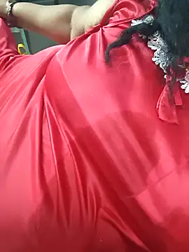 Snapshot of geetha431 chatting on July 17, 6:02 pm geetha431 online show from July 17, 6:02 pm