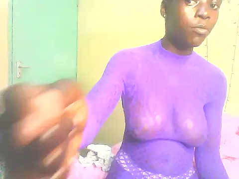 Snapshot of Peachyy- chatting on July 2, 6:58 pm Peachyy- online show from July 2, 6:58 pm