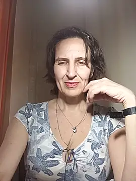 Snapshot of Alene_Lorrie chatting on May 27, 6:21 am Alene Lorrie online show from May 27, 6:21 am