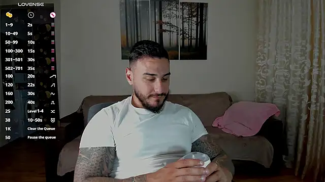 Snapshot of Gymdominus chatting on June 18, 12:20 pm Gymdominus online show from June 18, 12:20 pm