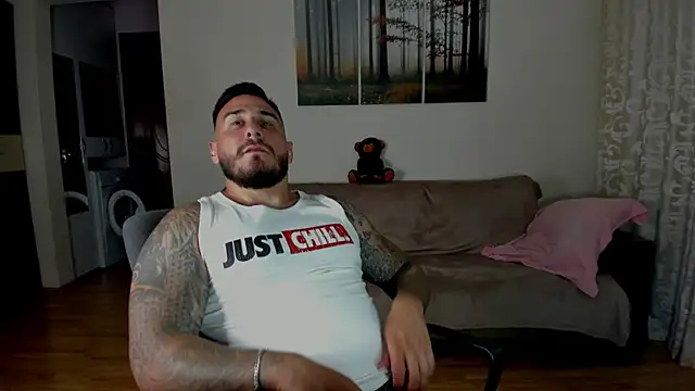Snapshot of Gymdominus chatting on June 25, 3:16 pm Gymdominus online show from June 25, 3:16 pm