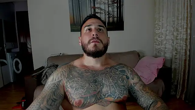 Snapshot of Gymdominus chatting on July 6, 8:11 pm Gymdominus online show from July 6, 8:11 pm