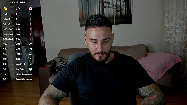Snapshot of Gymdominus chatting on July 13, 6:00 pm Gymdominus online show from July 13, 6:00 pm