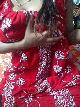 Snapshot of radhikagupta345 chatting on June 18, 1:59 pm radhikagupta345 online show from June 18, 1:59 pm